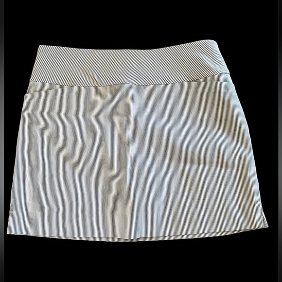 S.C. & Co Pants - S.C. & Co Ladies Pull-on Skort w/Tummy Control Panel and Built-in Stretch Short